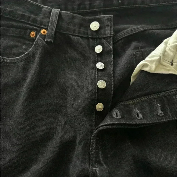 Levi’s 501 men’s black wash jeans size 34x32 - Picture 4 of 5